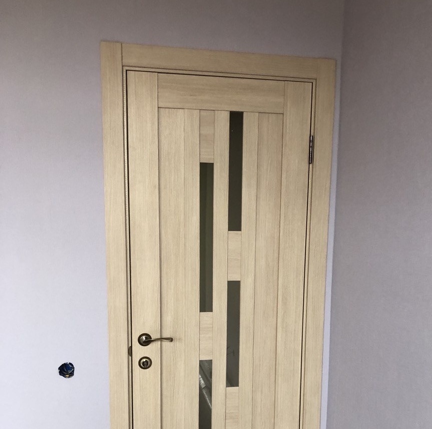 Монтаж межкомнатных дверей